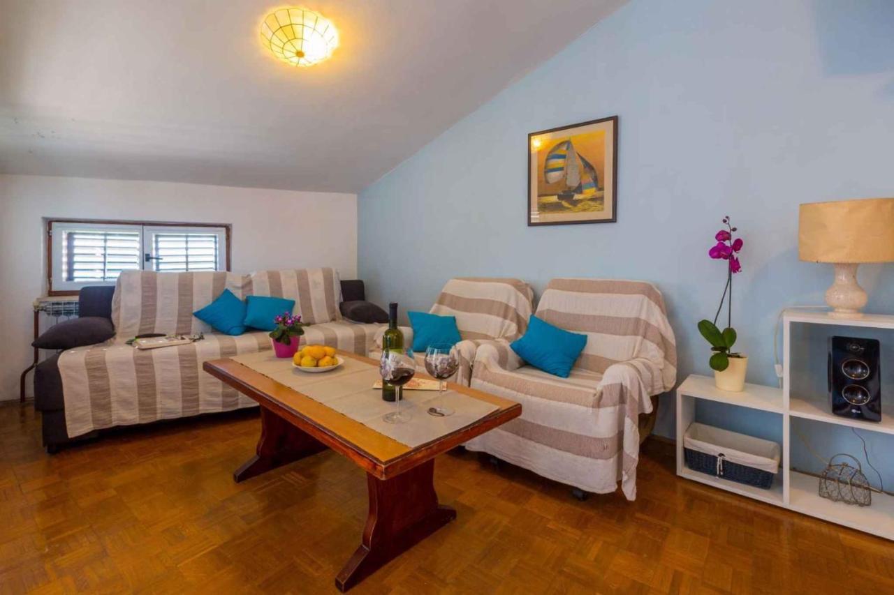 Apartment In Crikvenica 5600 Ngoại thất bức ảnh