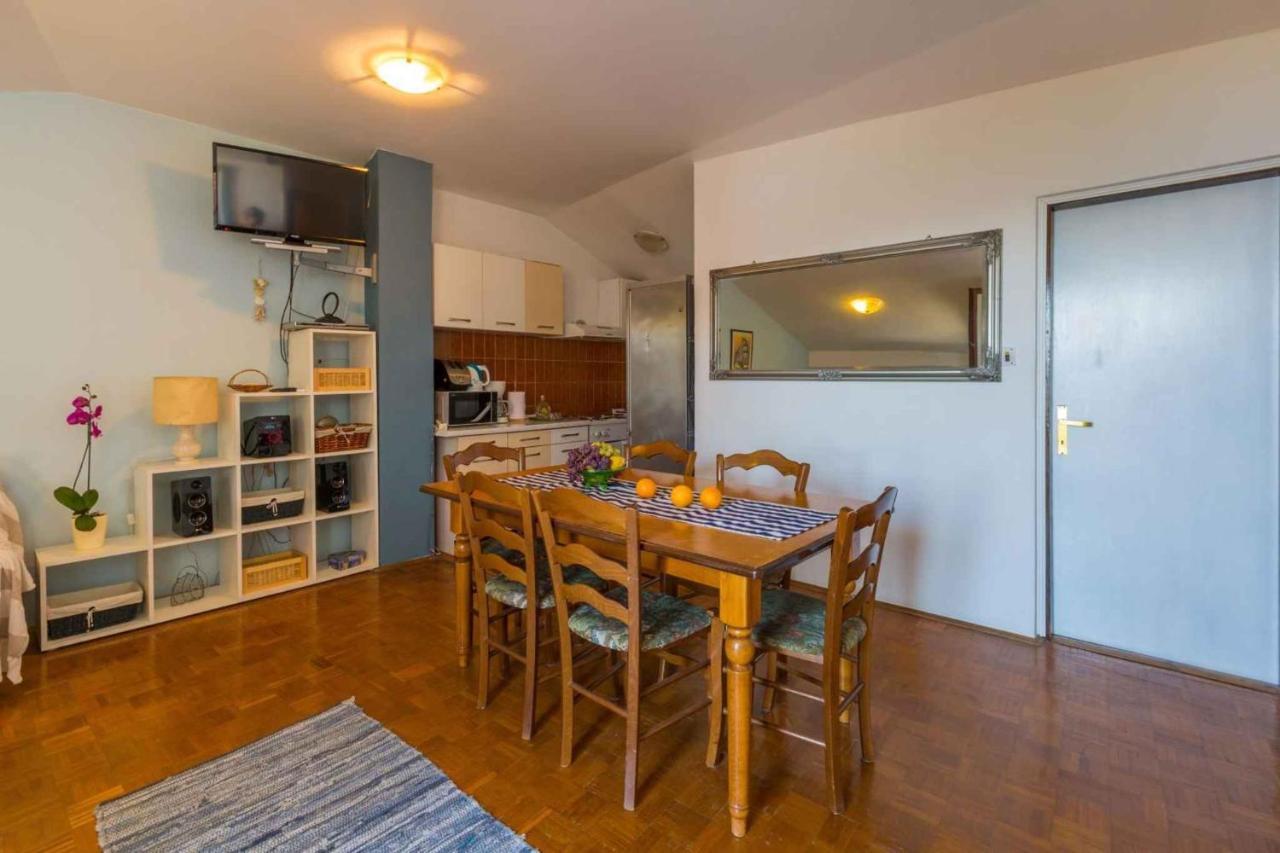Apartment In Crikvenica 5600 Ngoại thất bức ảnh